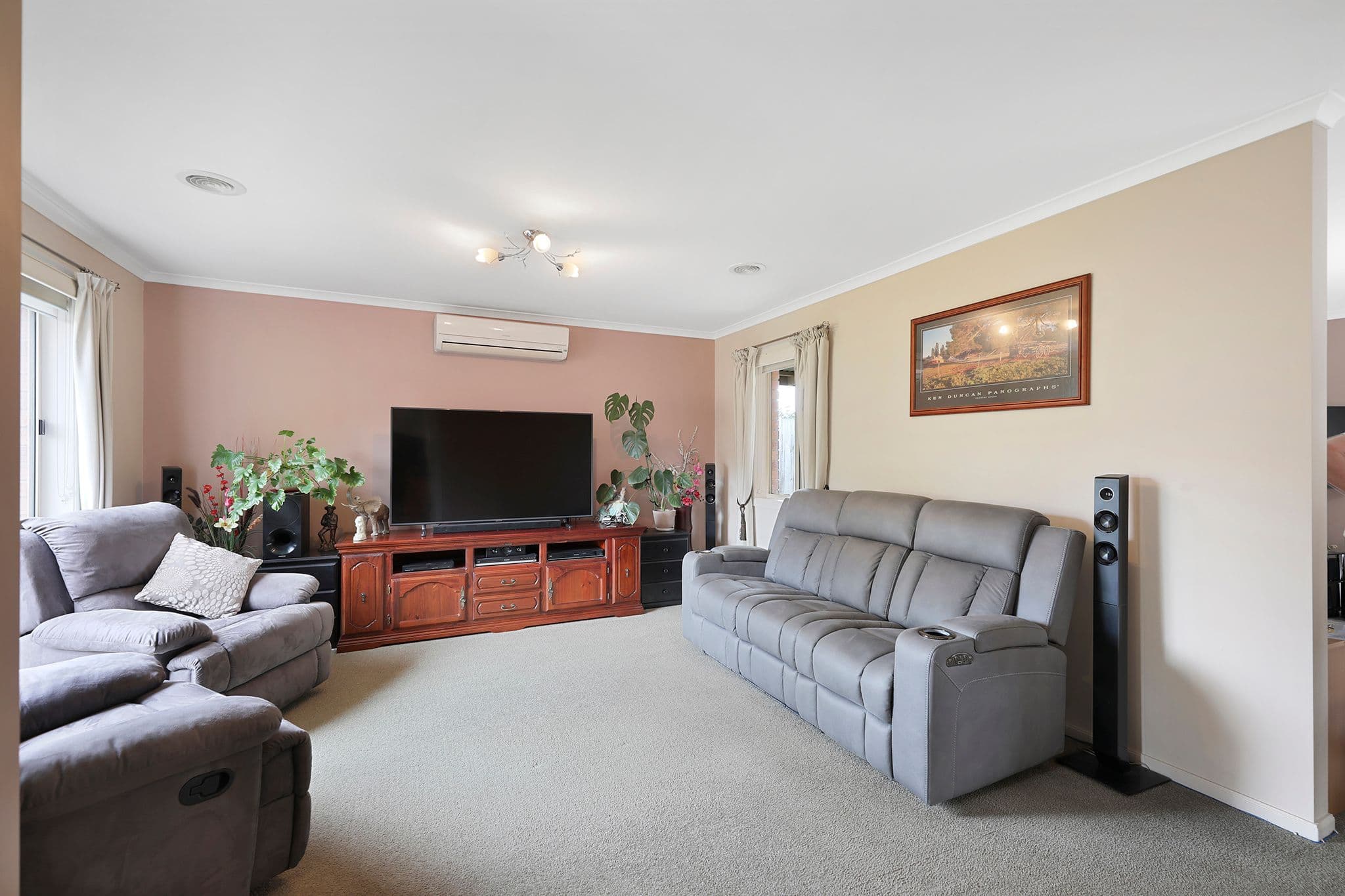 19 Springwater Drive, Drouin VIC 3818, Drouin - Thumbnail 2