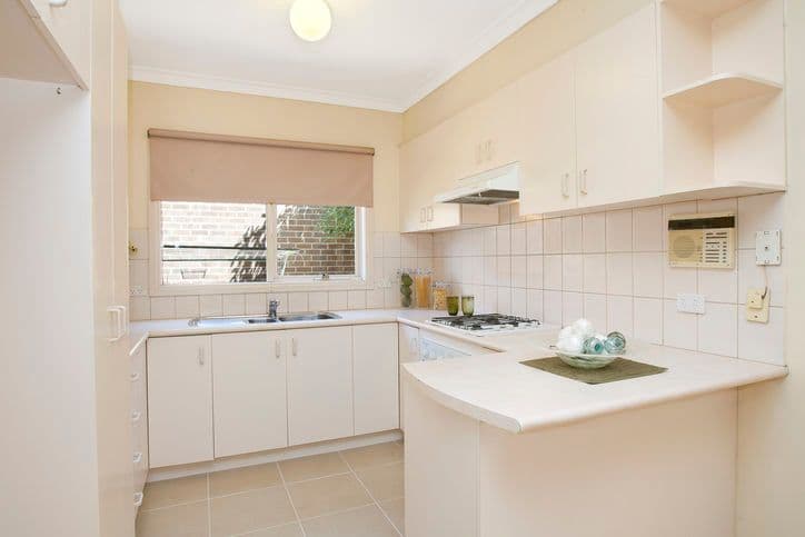 71 Franklin Road, DONCASTER EAST VIC 3109, Doncaster East - Thumbnail 2