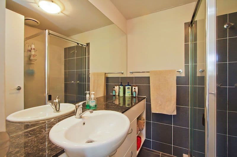 2 Geraldton Drive, VARSITY LAKES QLD 4227, Varsity Lakes - Thumbnail 5
