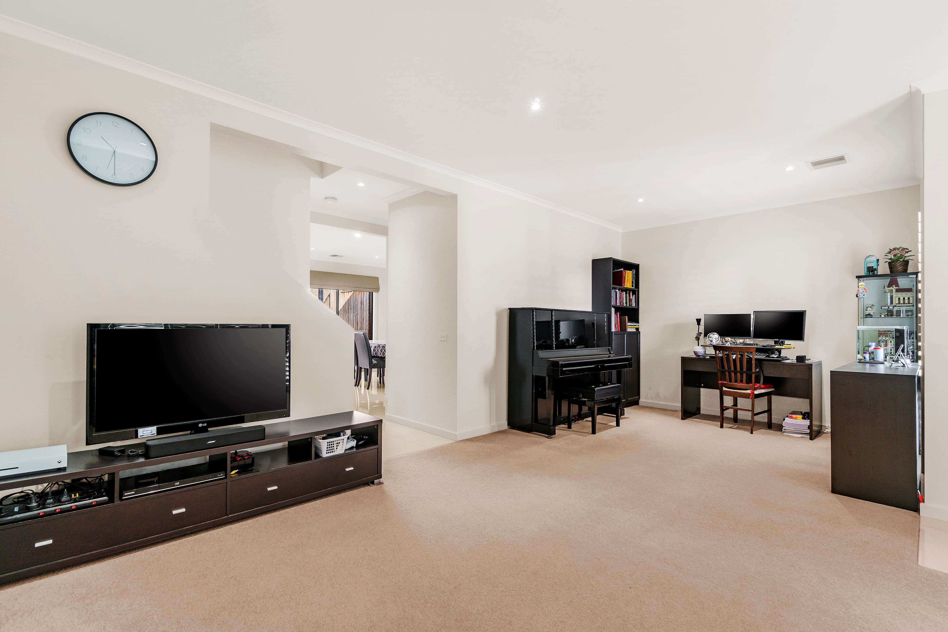 12 Harcrest Boulevard, Wantirna South VIC 3152, Wantirna South - Thumbnail 3