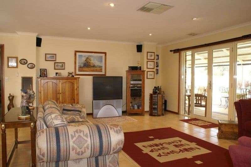 3 Malibu Drive, CABARITA VIC 3505, Cabarita - Thumbnail 3