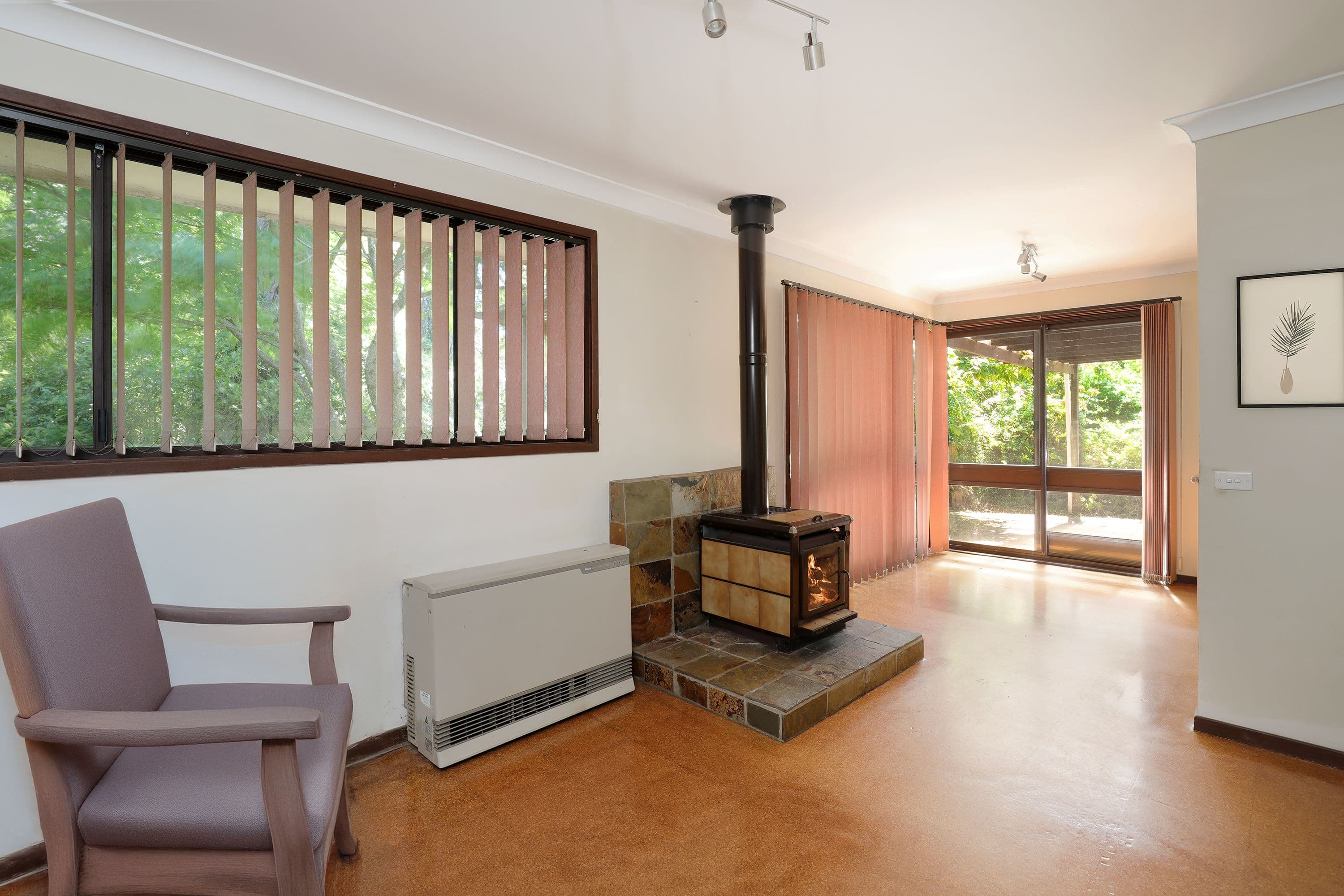 2 De Quency Road, Bullaburra NSW 2784, Bullaburra - Thumbnail 3