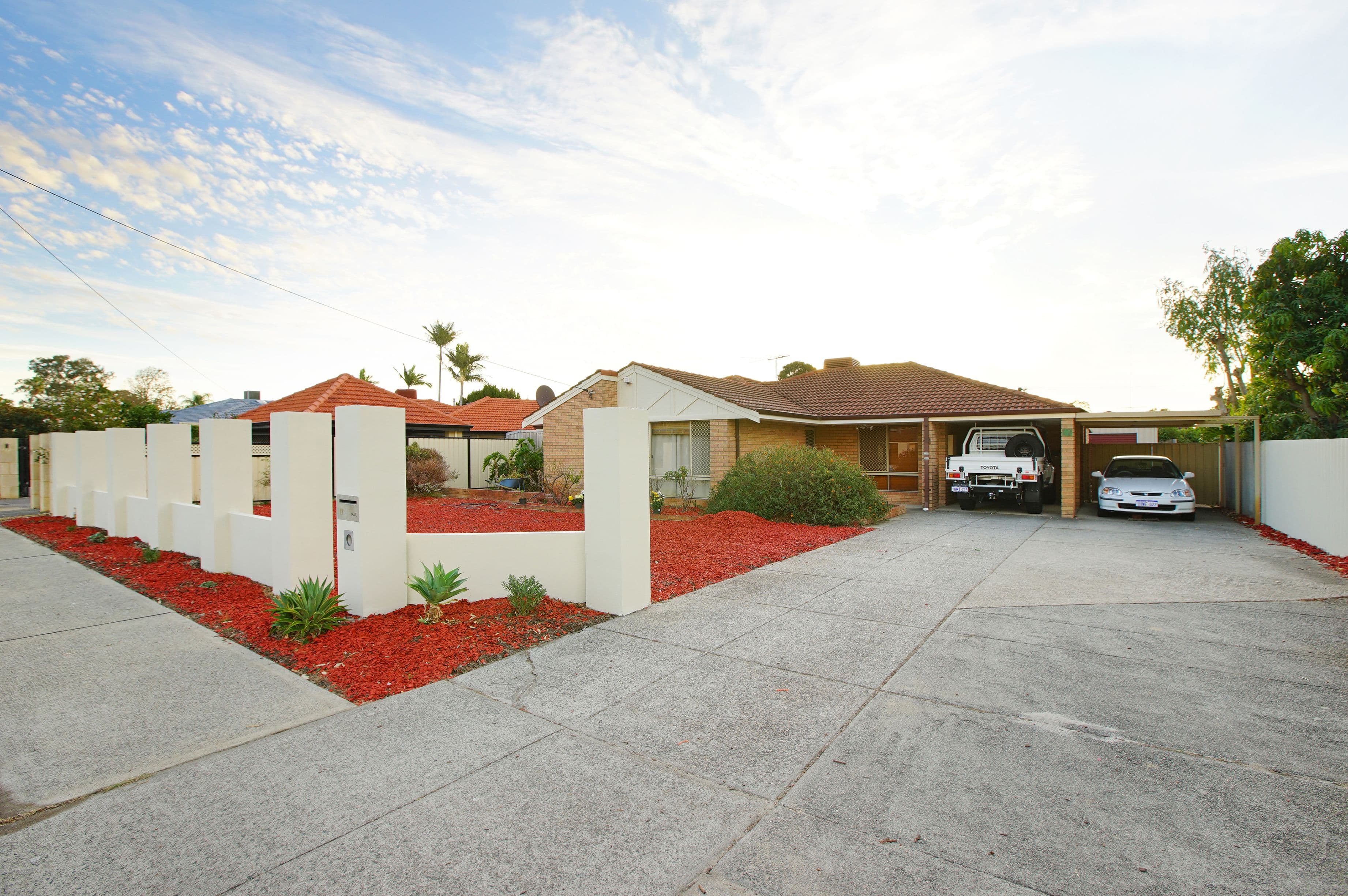 17 Sutherland Drive, Thornlie WA 6108, Thornlie - Image 1