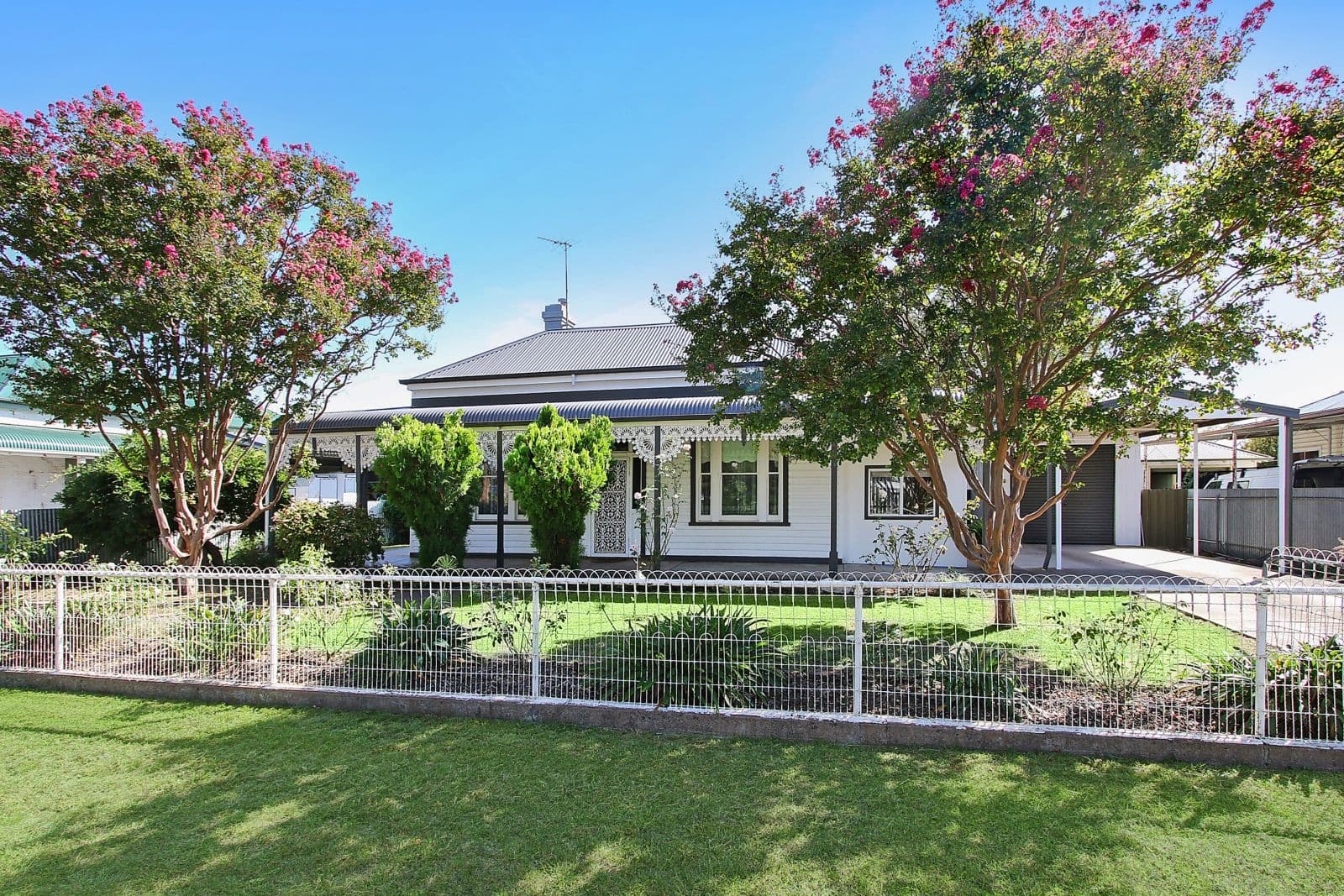 6 Hayes Street, Henty NSW 2658, Henty - Thumbnail 2