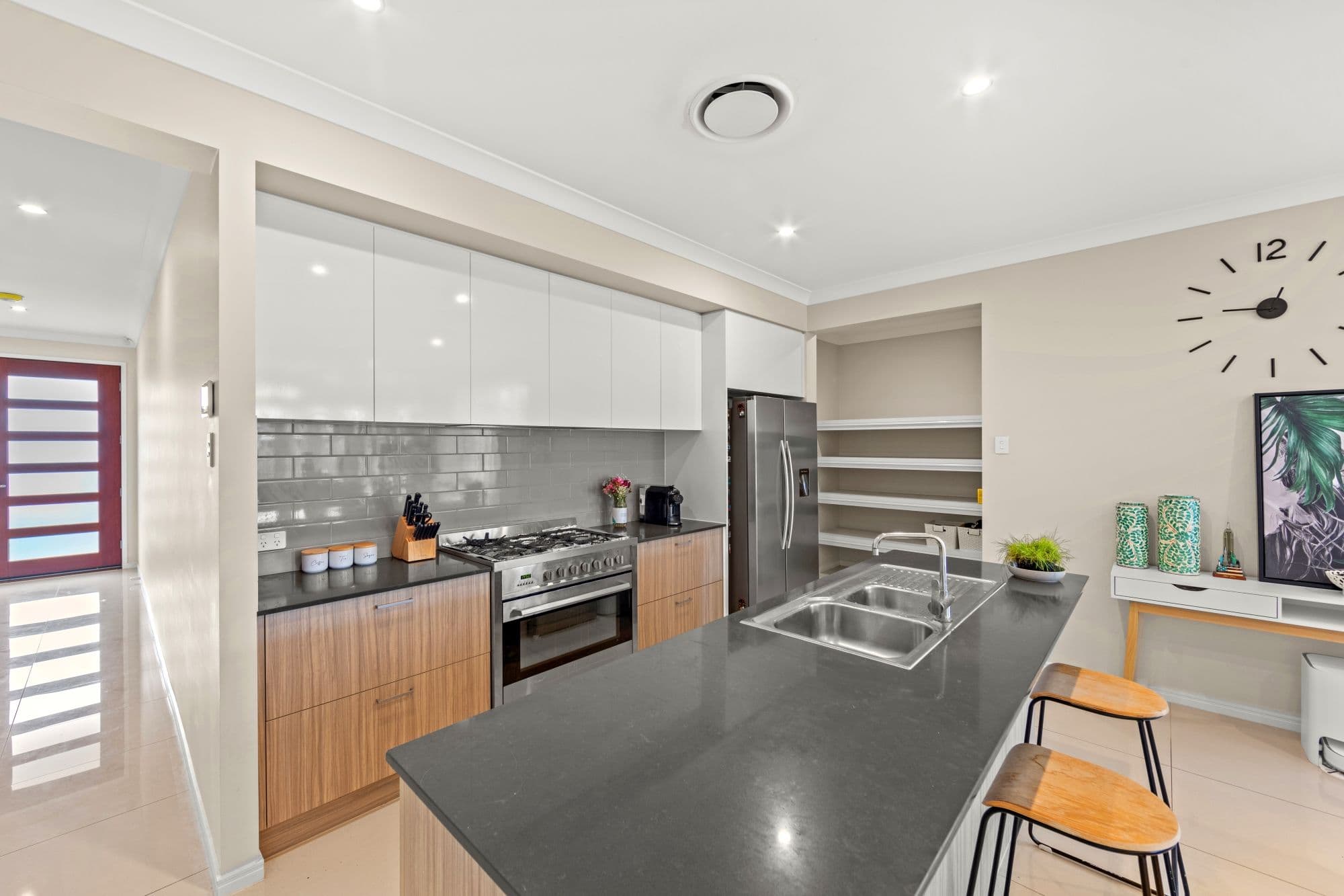 5 Moss Street, Helensvale QLD 4212, Helensvale - Thumbnail 5