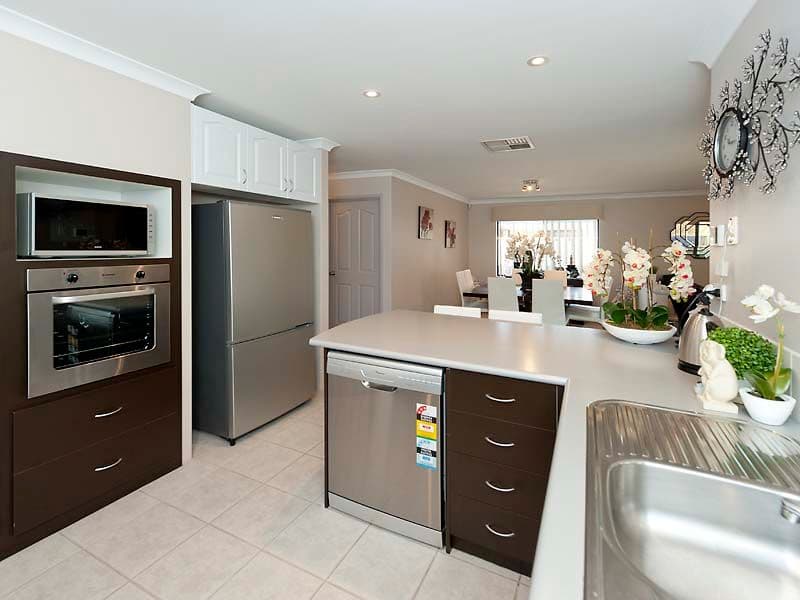 15 Casey Close, CANNING VALE WA 6155, Canning Vale - Thumbnail 5
