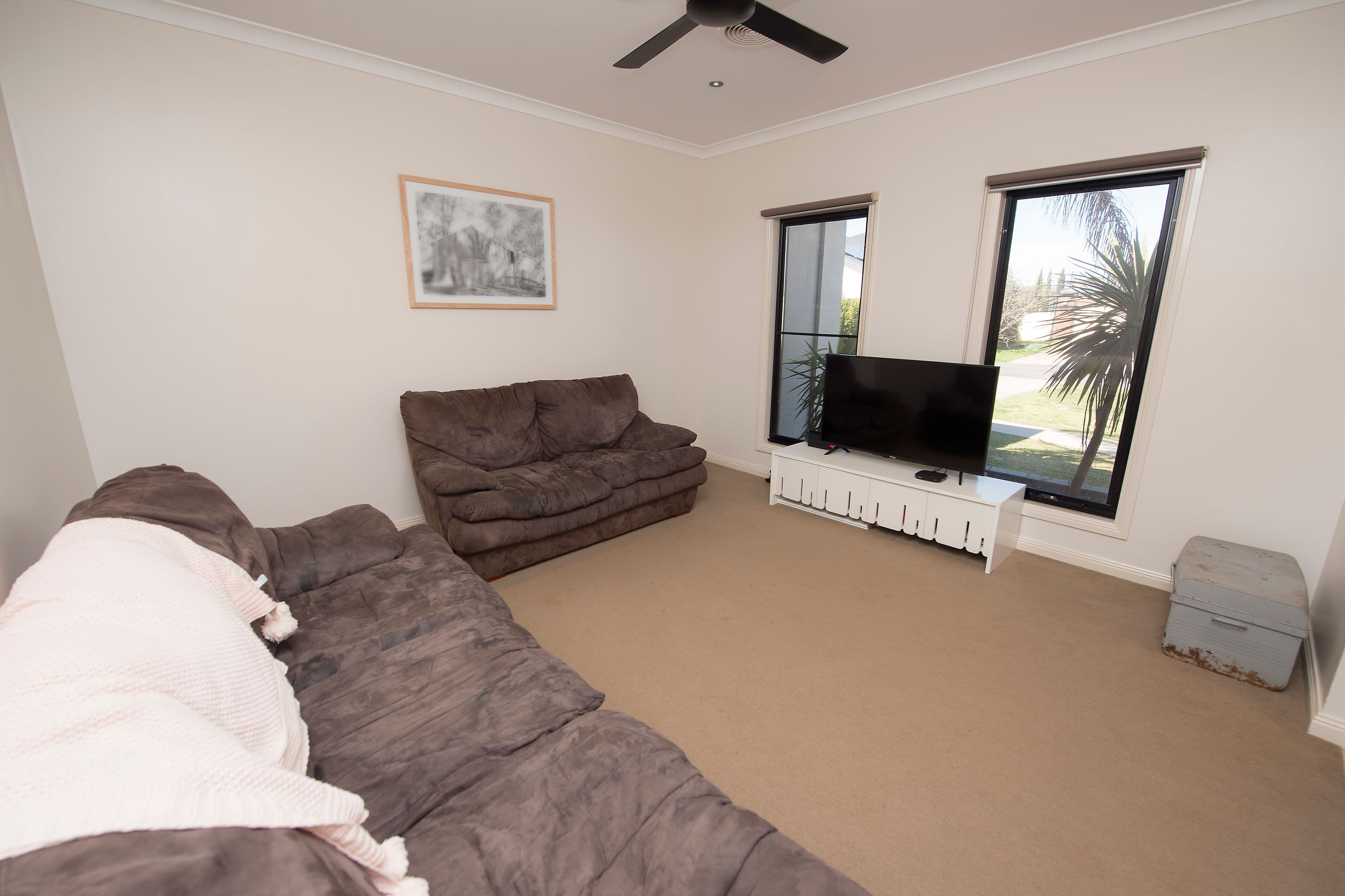 17 Dellar Street, Swan Hill VIC 3585, Swan Hill - Thumbnail 2