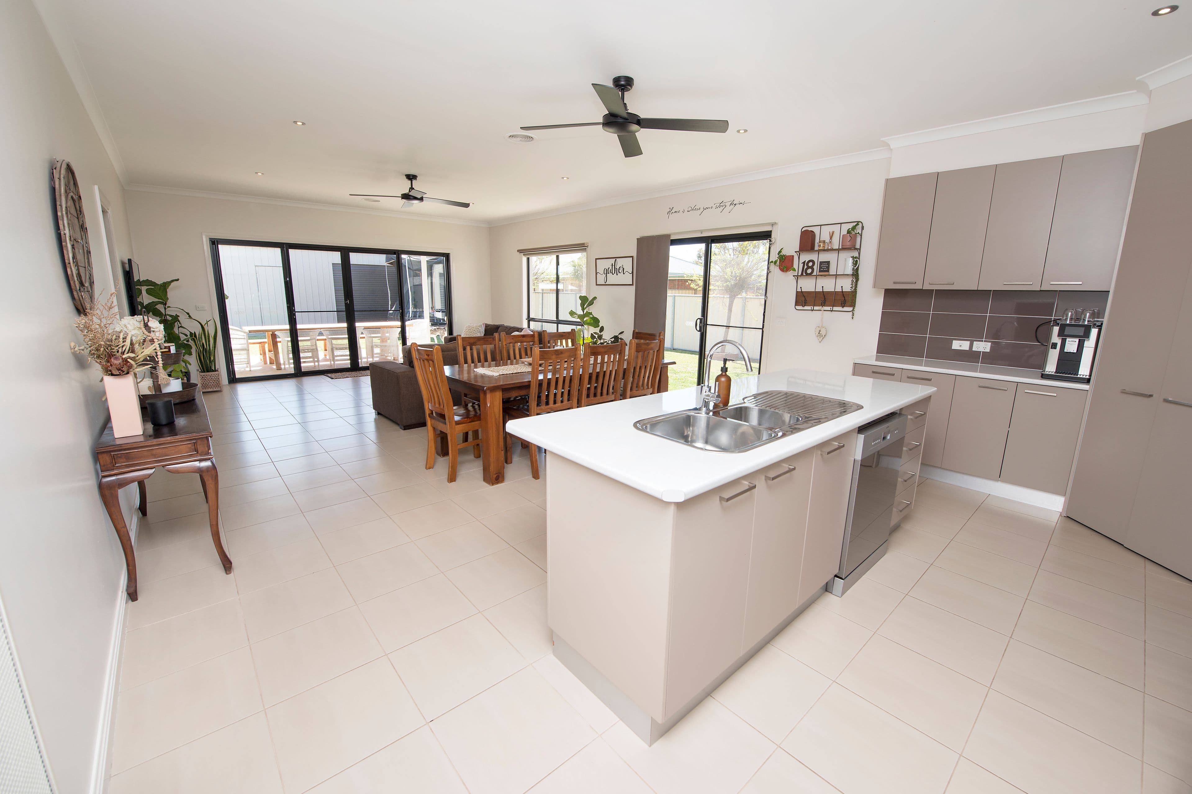 17 Dellar Street, Swan Hill VIC 3585, Swan Hill - Thumbnail 4