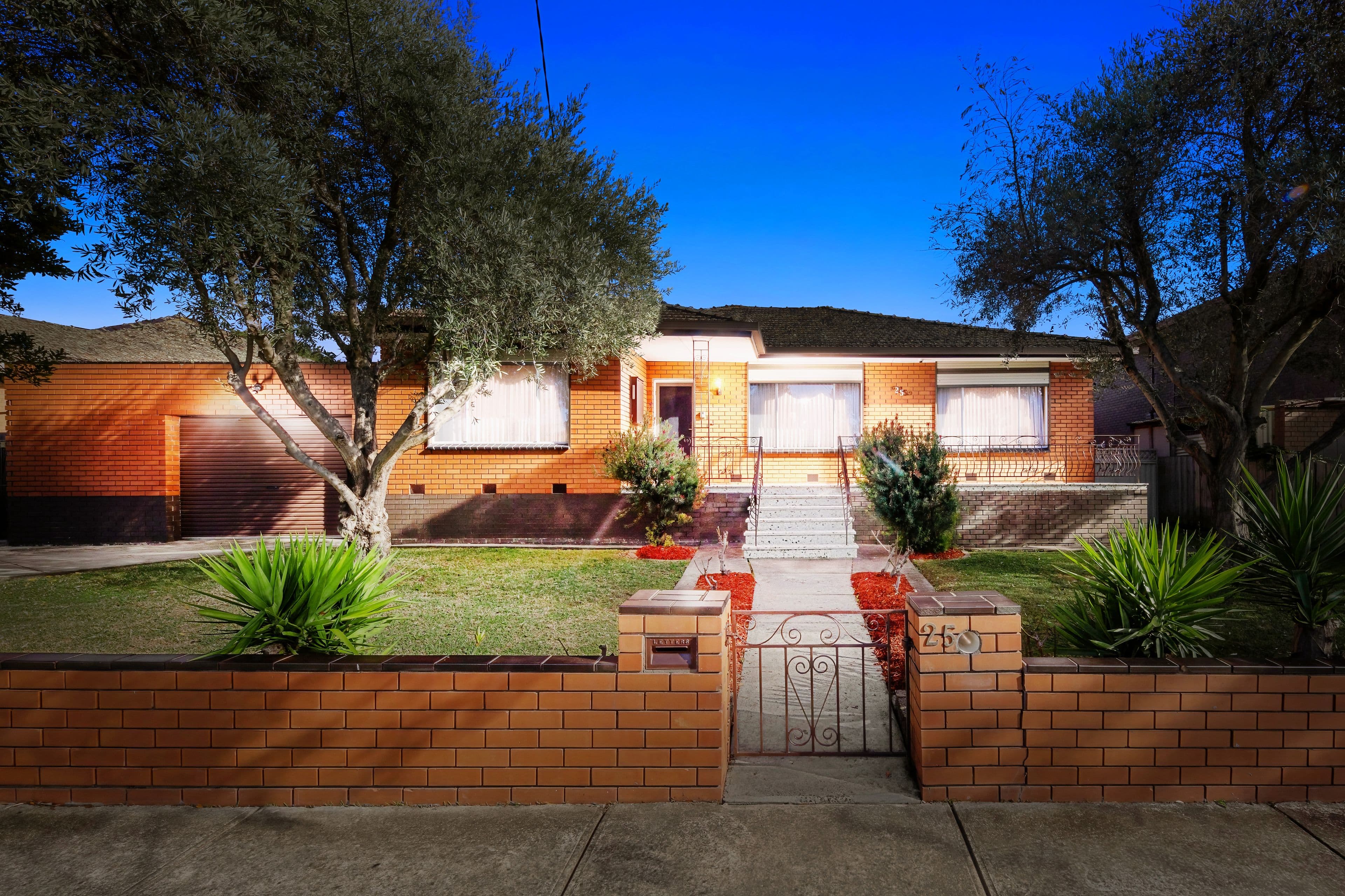 25 Lantana Avenue, Thomastown VIC 3074, Thomastown - Image 1