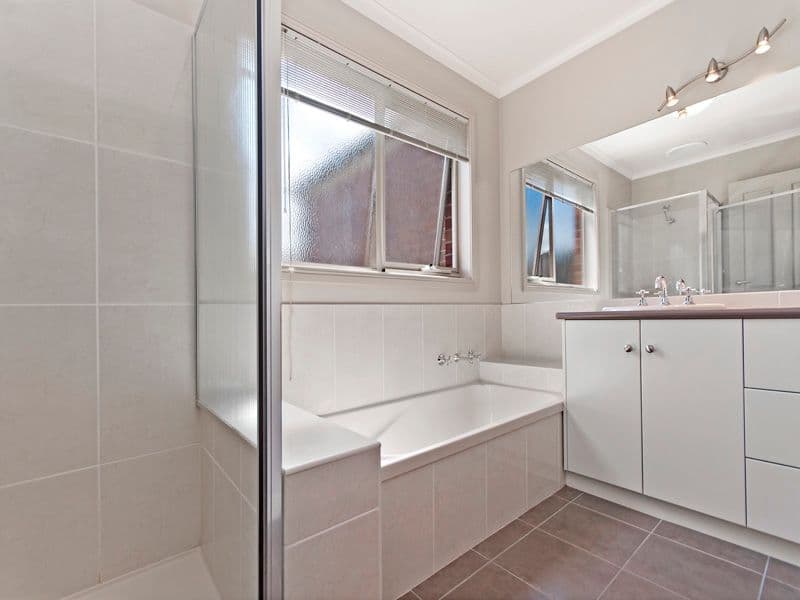 8 Hallam Drive, WARRNAMBOOL VIC 3280, Warrnambool - Thumbnail 6