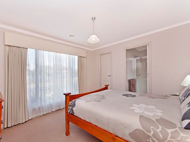 8 Hallam Drive, WARRNAMBOOL VIC 3280, Warrnambool - Thumbnail 7