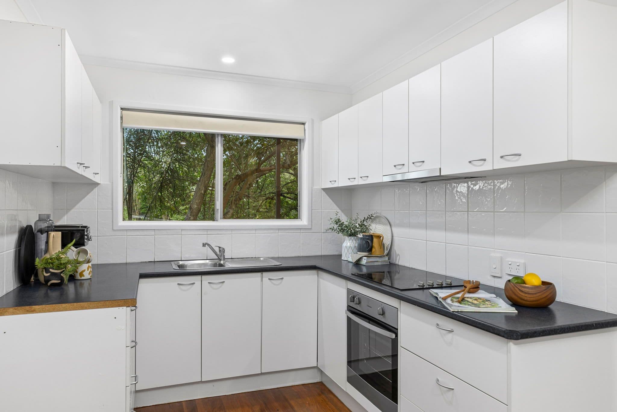 30 Yeerinbool Court, Arana Hills QLD 4054, Arana Hills - Thumbnail 4