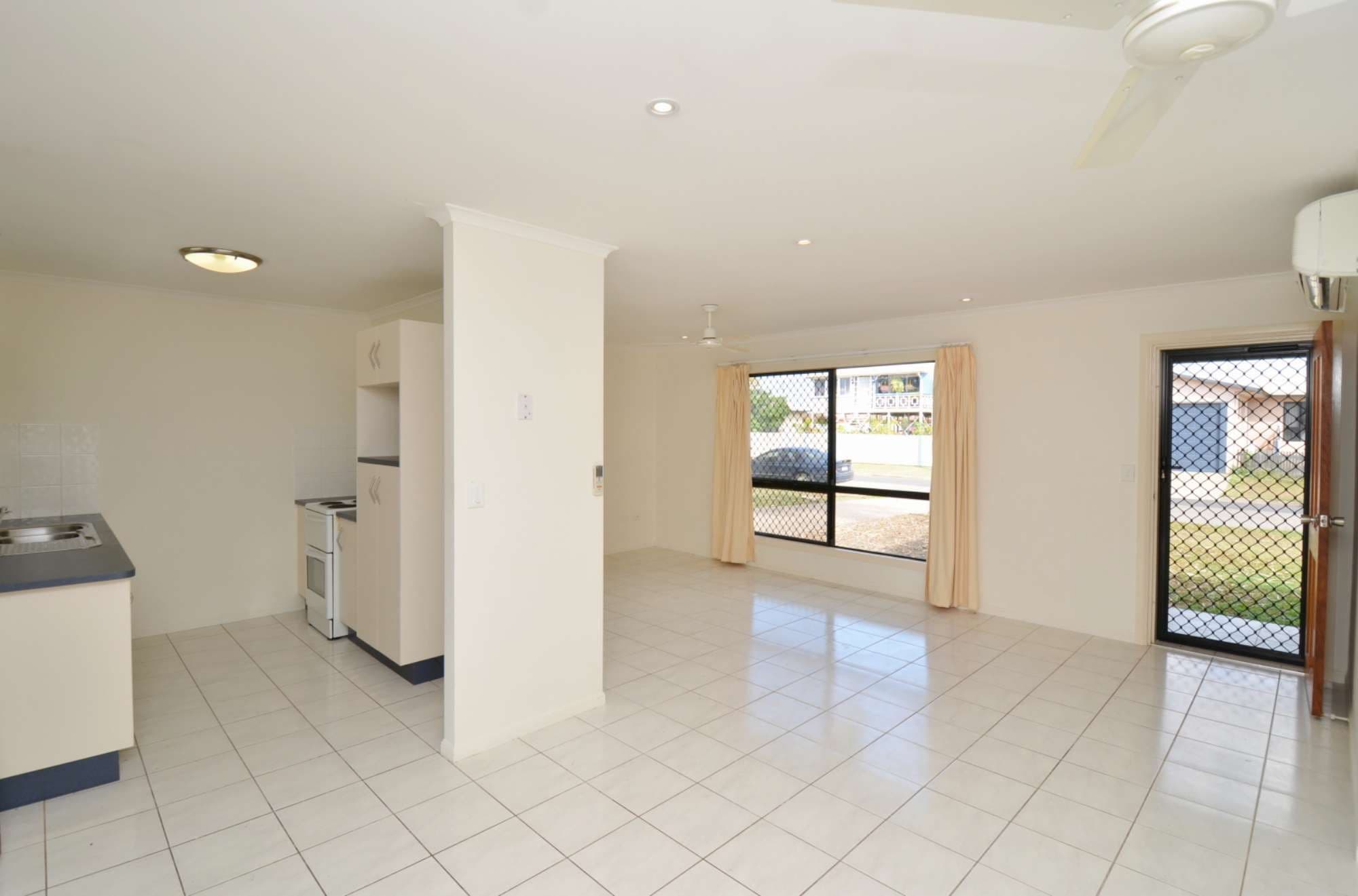 3 Simonsen Court, KELSO QLD 4815, Kelso - Thumbnail 3