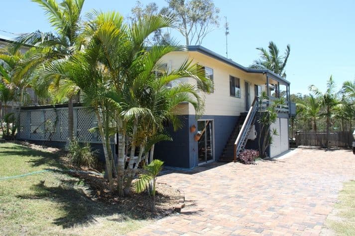 10 Sayre Crescent, BOYNE ISLAND QLD 4680, Boyne Island - Thumbnail 2