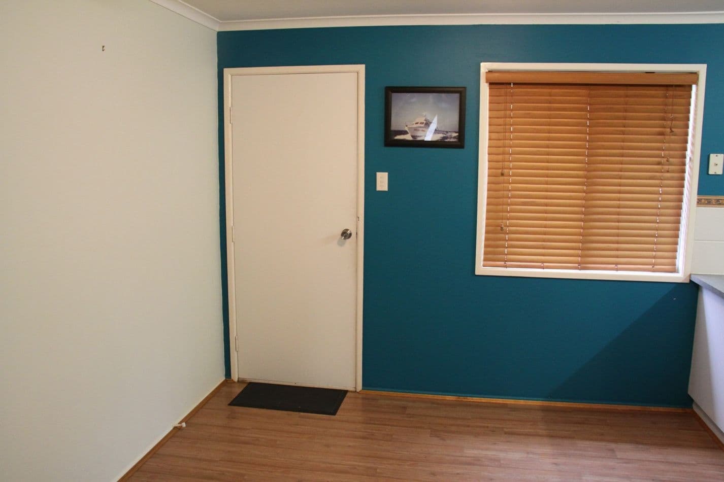 10 Sayre Crescent, BOYNE ISLAND QLD 4680, Boyne Island - Thumbnail 6