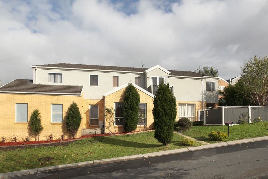 10 Tulloch Grove, GLEN WAVERLEY VIC 3150, Glen Waverley - Image 1