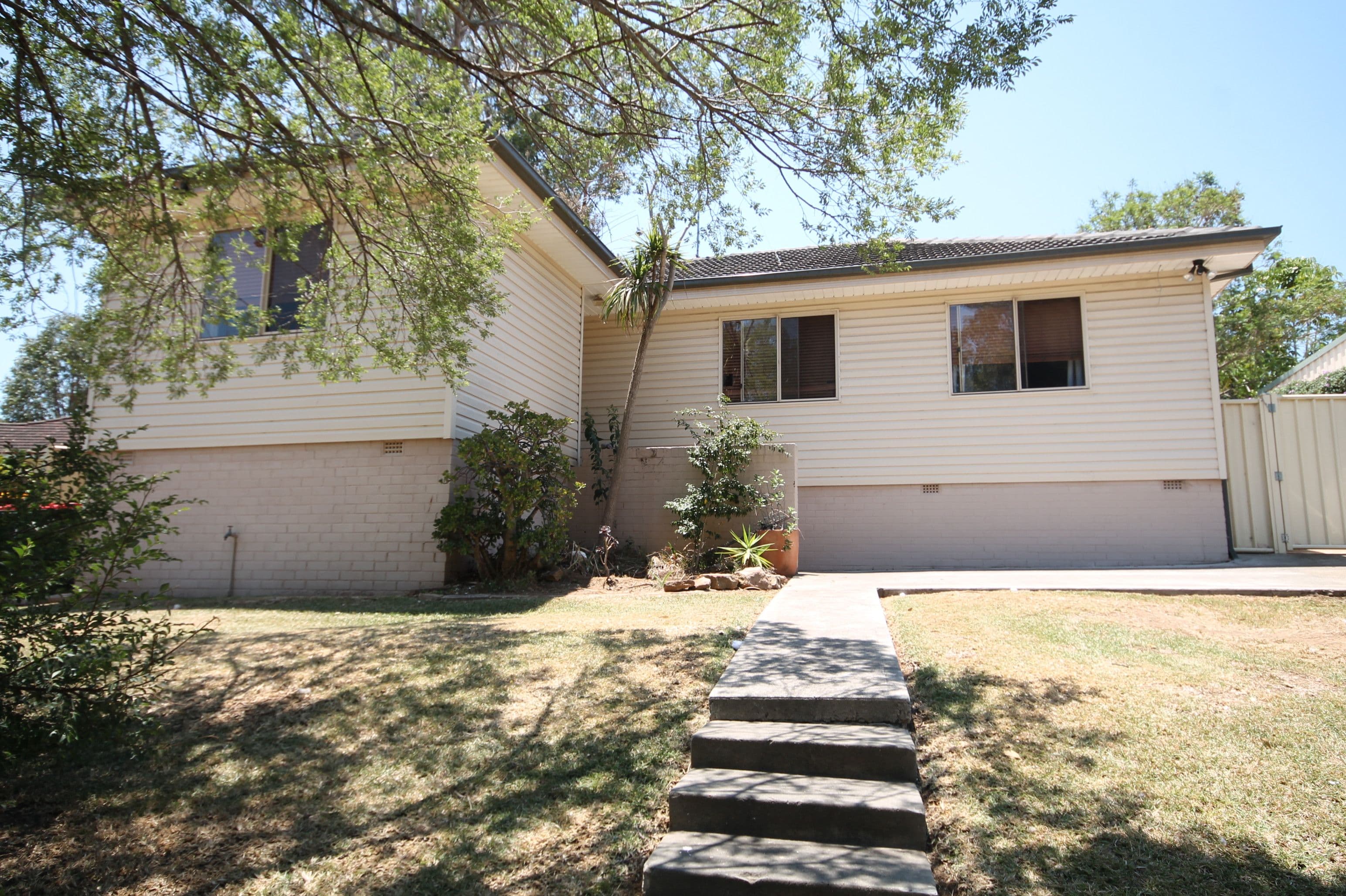 11 Lomani Street, Busby - Image 1