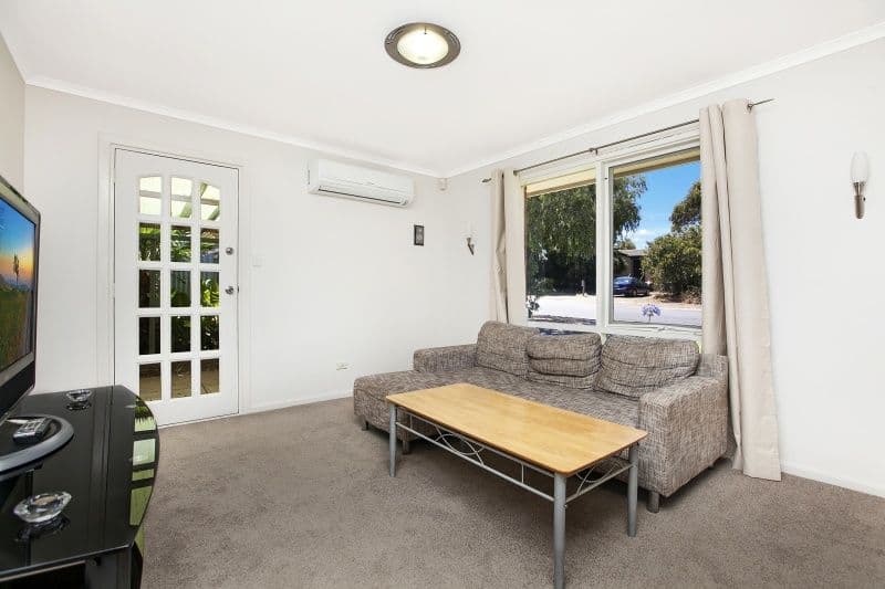 25 Lexcen Drive, NOARLUNGA DOWNS SA 5168, Noarlunga Downs - Thumbnail 2