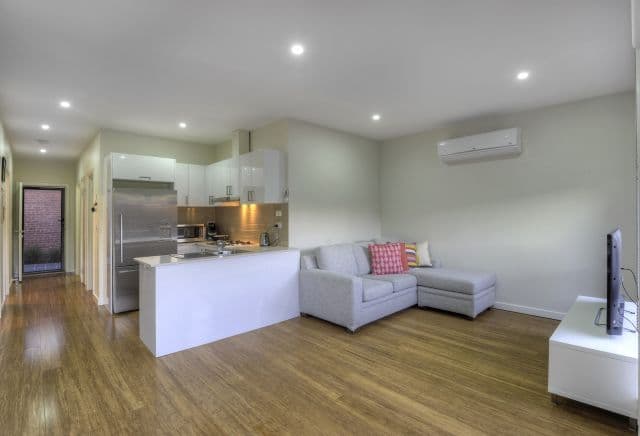 89 St Vigeons Road, RESERVOIR VIC 3073, Reservoir - Thumbnail 5