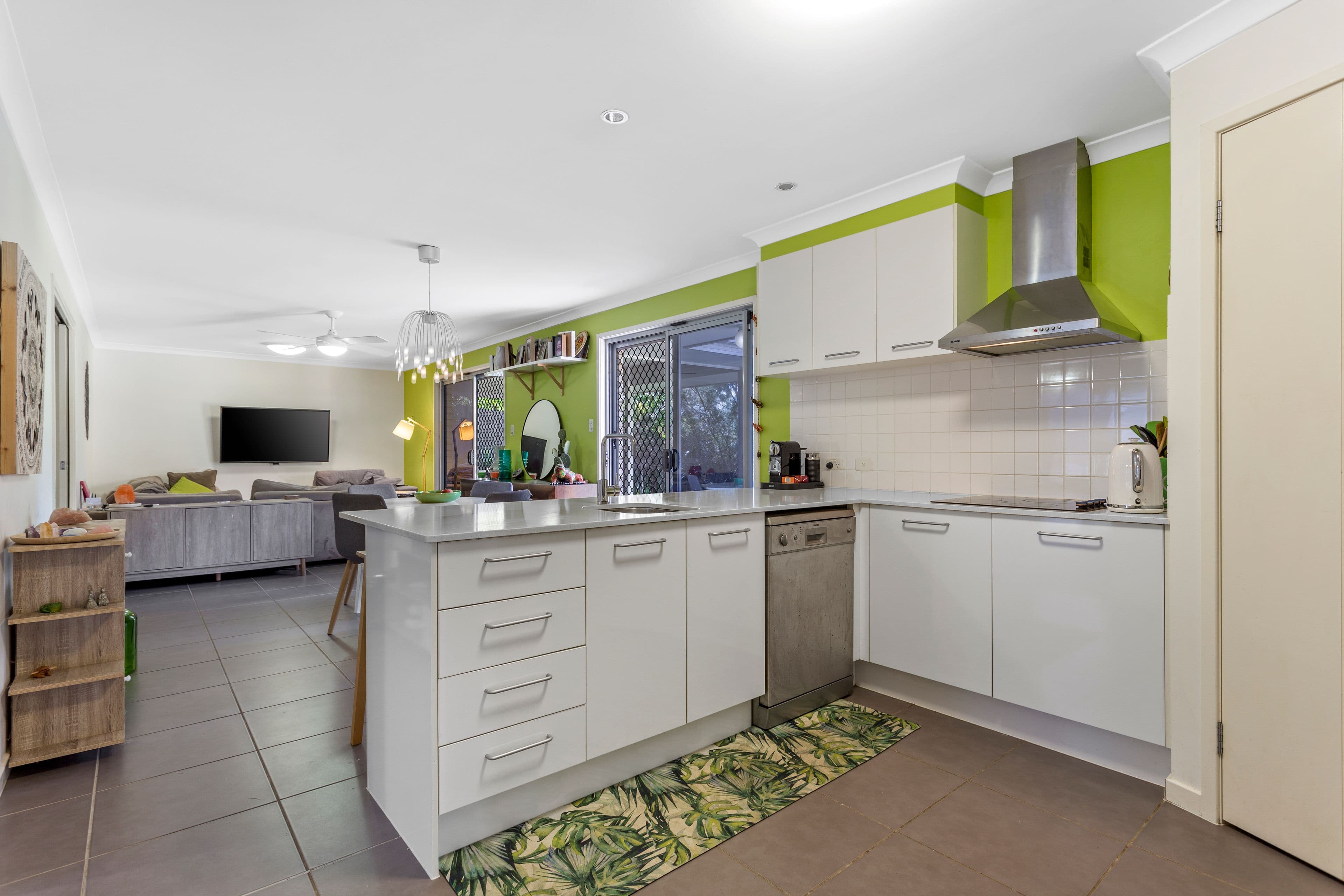 10 Fairview Court, Mooloolah Valley QLD 4553, Mooloolah Valley - Thumbnail 3