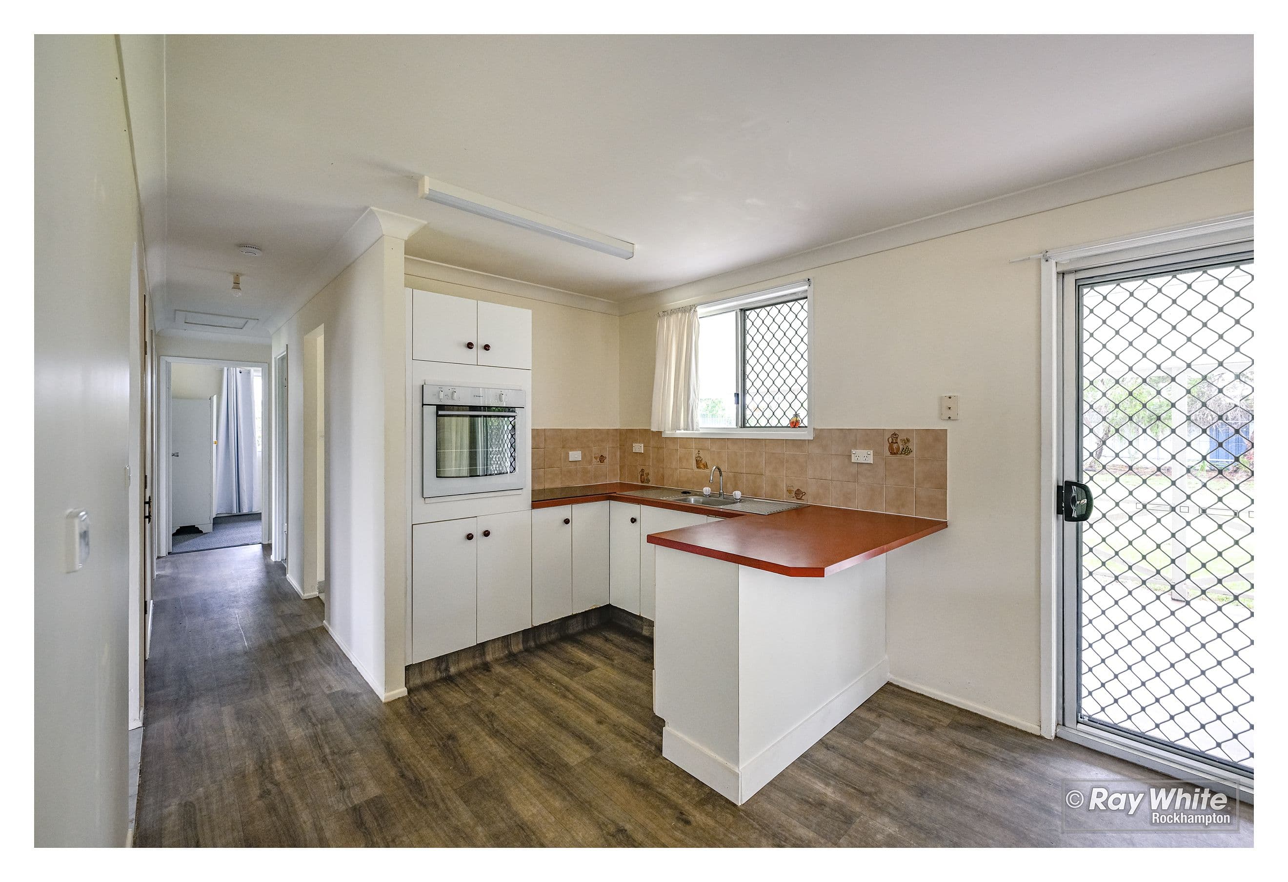 11 Fitzgerald Street, Gracemere QLD 4702, Gracemere - Thumbnail 4