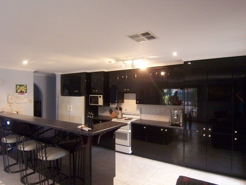 17  Springhill Avenue, OAKDEN SA 5086, Oakden - Thumbnail 2