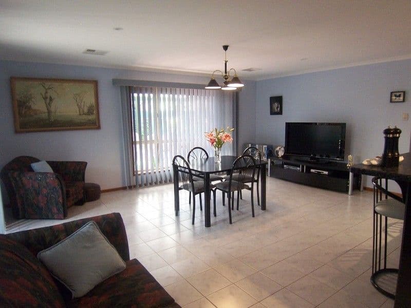 17  Springhill Avenue, OAKDEN SA 5086, Oakden - Thumbnail 3