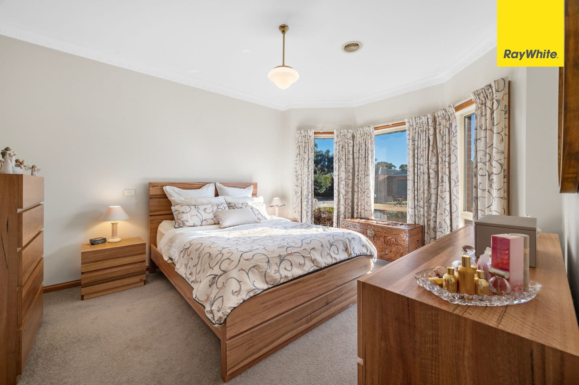 8 Manor Place, Melton VIC 3337, Melton - Thumbnail 2