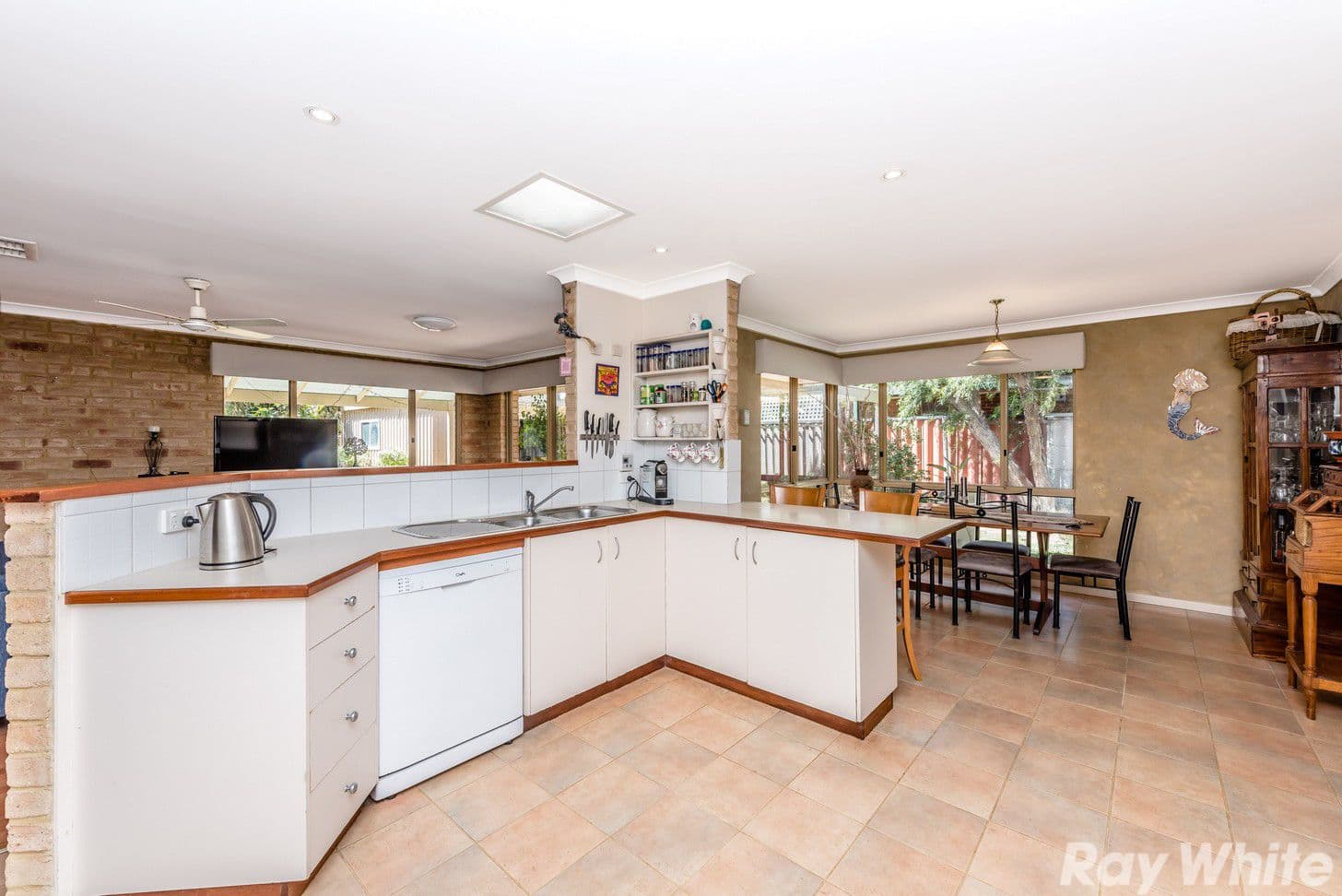 13 Brighton Close, Tarcoola Beach WA 6530, Tarcoola Beach - Thumbnail 2
