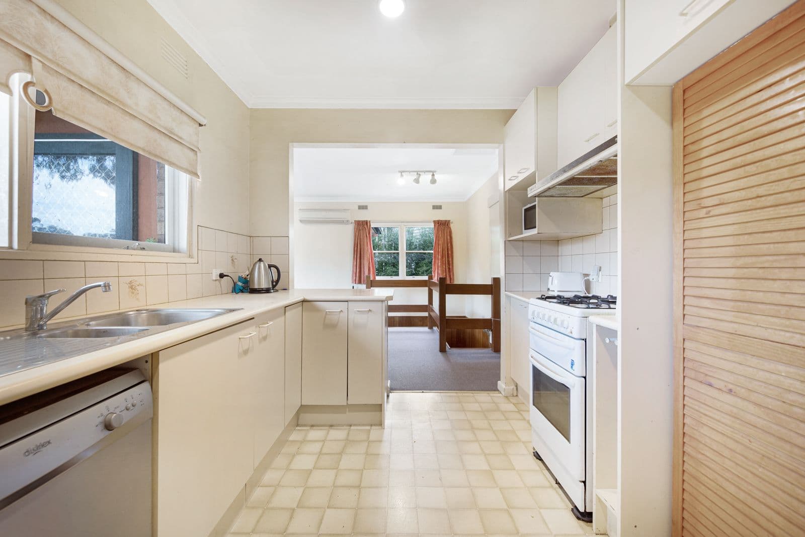 45 Aurisch Avenue, Glen Waverley VIC 3150, Glen Waverley - Thumbnail 4