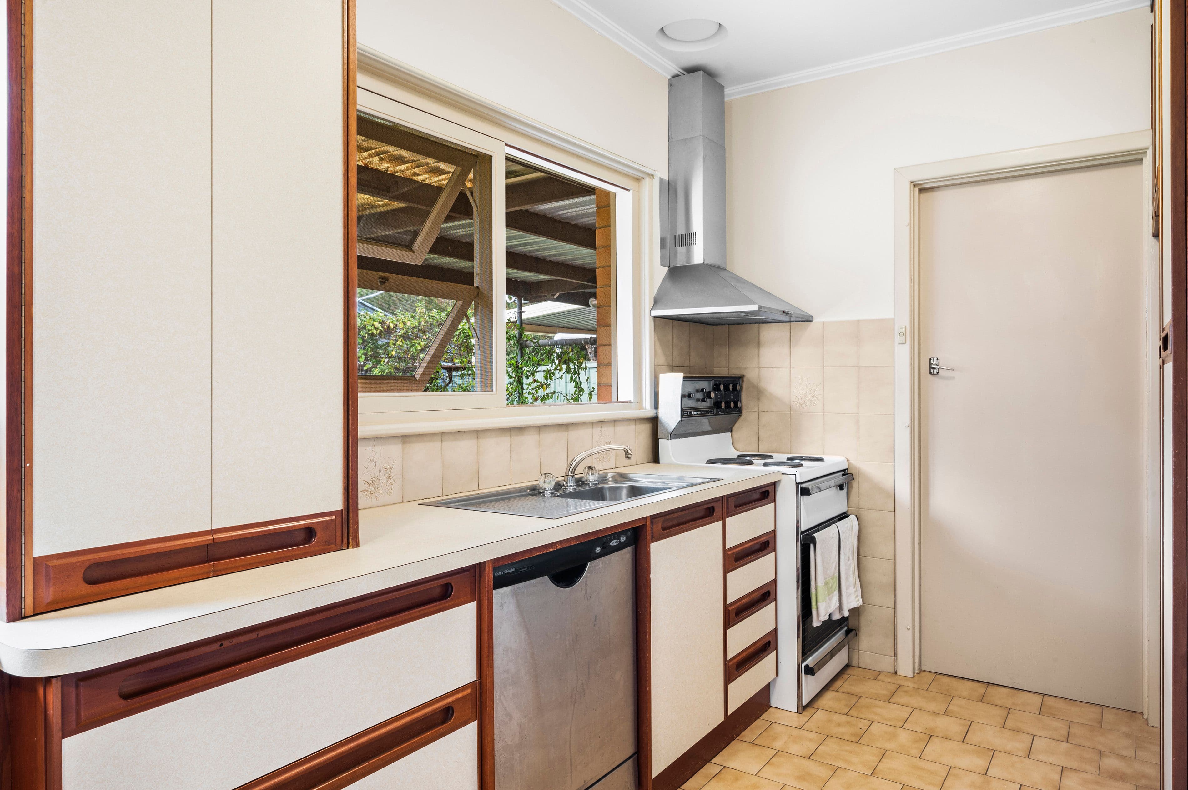21 Horwood Avenue, Rostrevor SA 5073, Rostrevor - Thumbnail 6