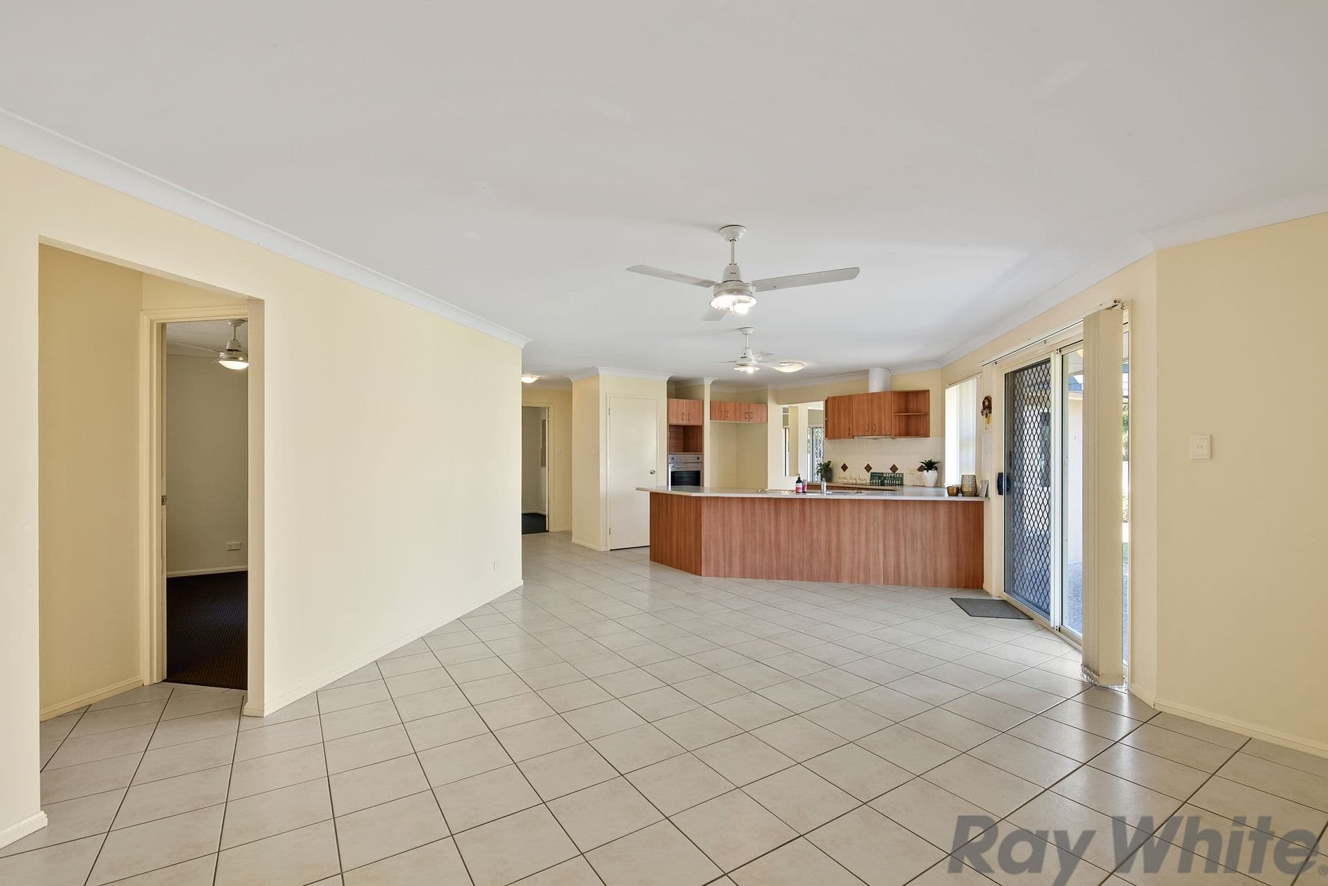 5 Greenway Place, Deception Bay QLD 4508, Deception Bay - Thumbnail 5