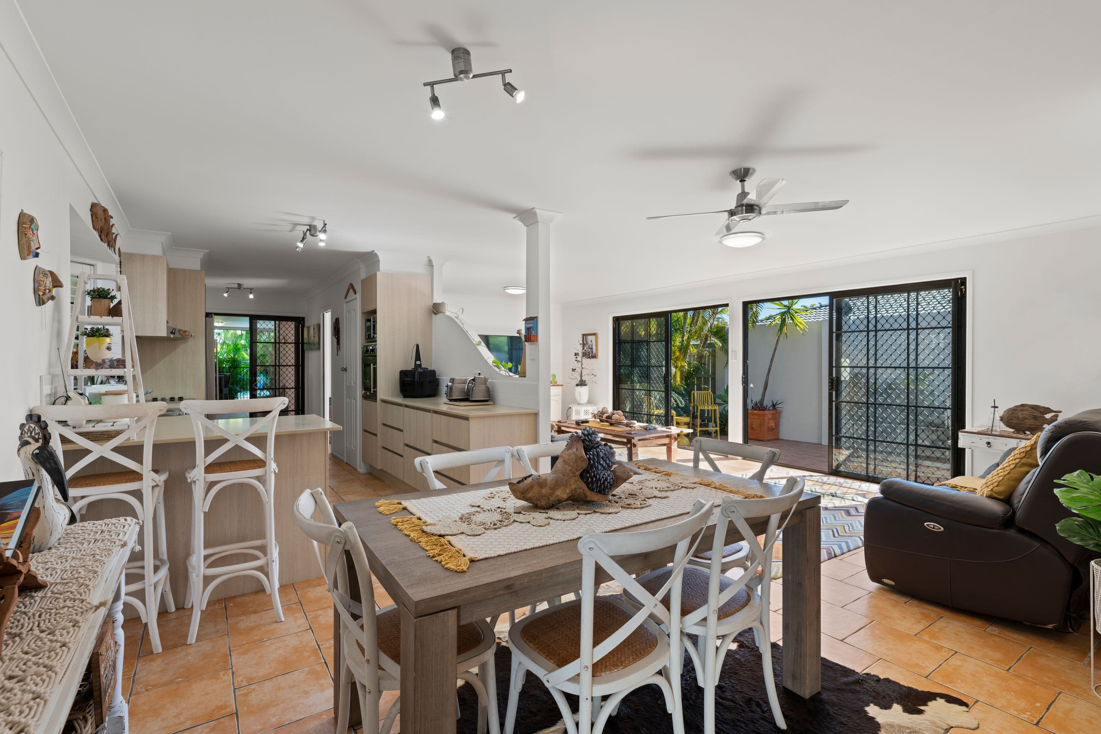 39 Warrina Crescent, Burleigh Waters QLD 4220, Burleigh Waters - Thumbnail 4