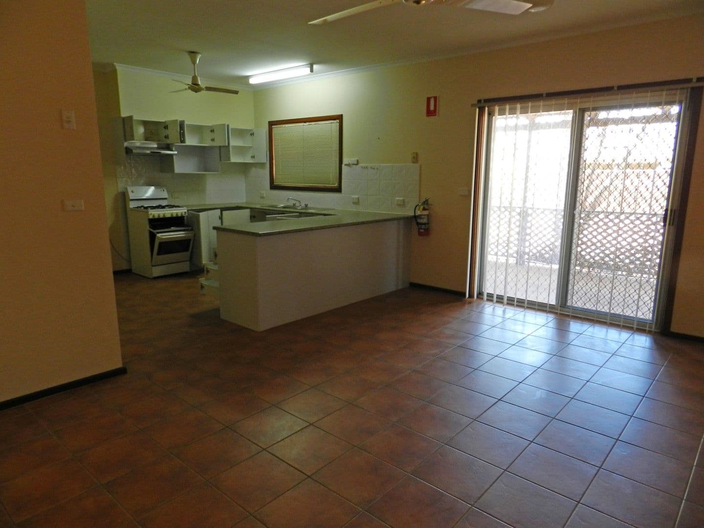 2 Jabiru Loop, South Hedland WA 6722, South Hedland - Thumbnail 2