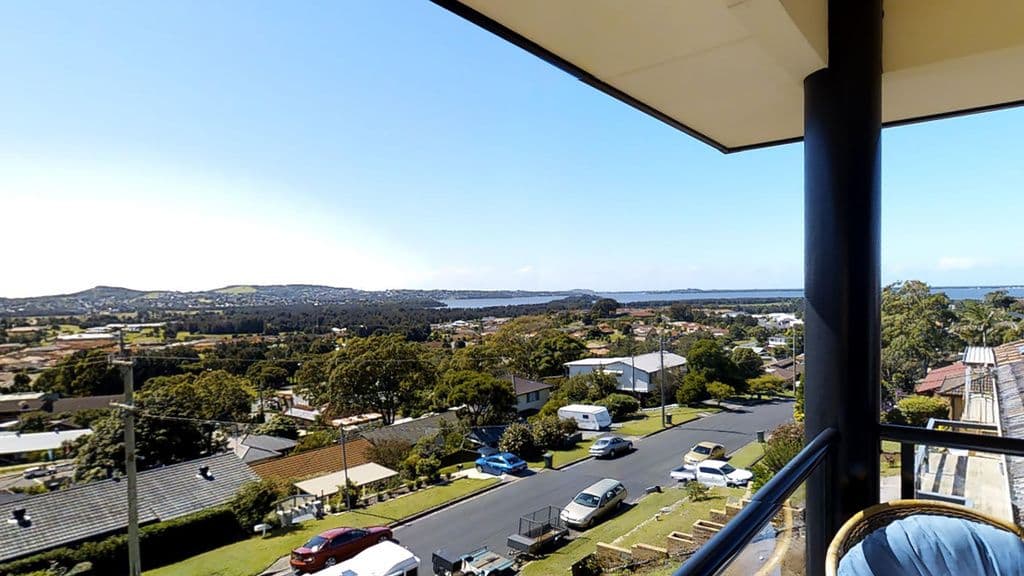 19 Tait Avenue, Kanahooka - Image 1