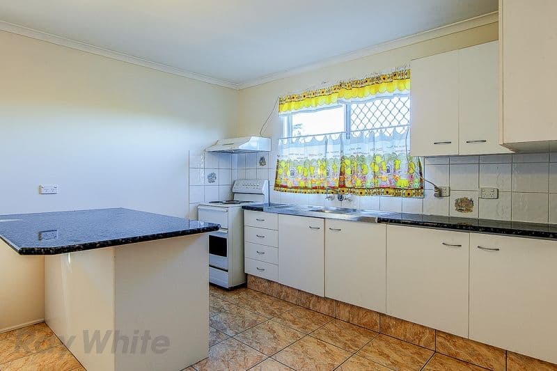 11 Kenmare Street, Eagleby QLD 4207, Eagleby - Thumbnail 5