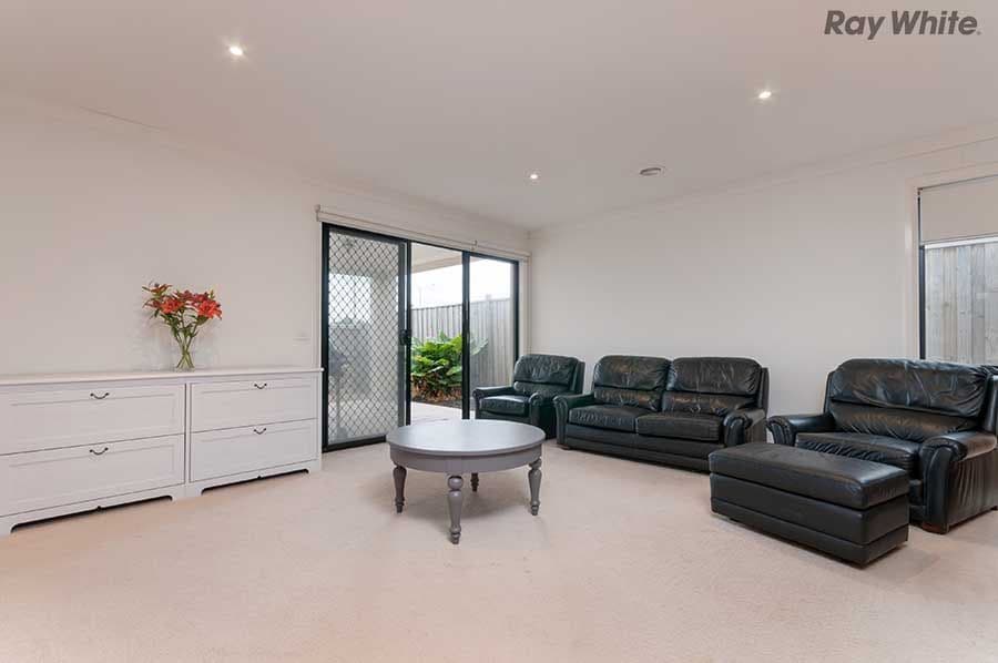 17 Giverny Close, Burnside Heights VIC 3023, Burnside Heights - Thumbnail 4