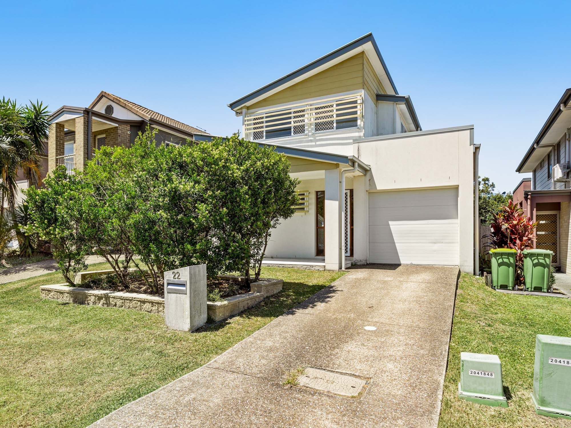 22 Kelly Avenue, Coomera QLD 4209, Coomera - Thumbnail 2