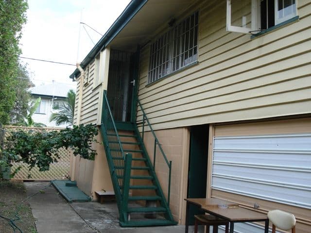 73 Plumer Street, SHERWOOD QLD 4075, Sherwood - Thumbnail 2
