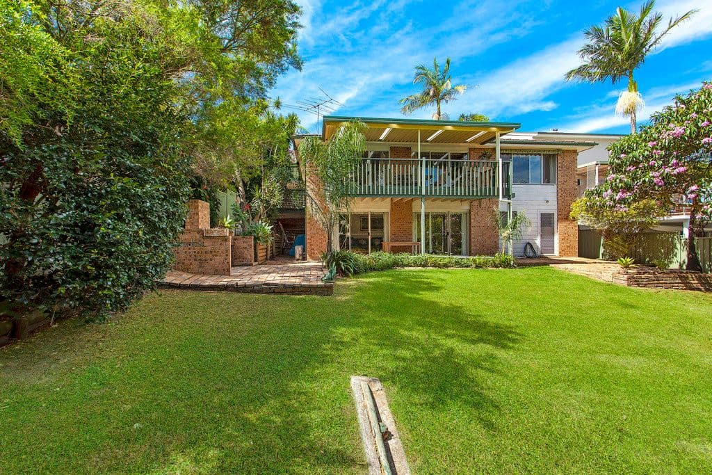 33 Plymouth Drive, Wamberal - Image 1