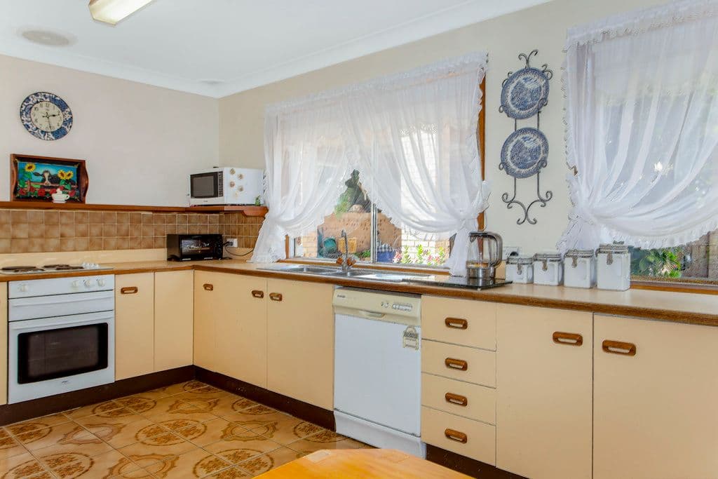 33 Plymouth Drive, Wamberal - Thumbnail 4