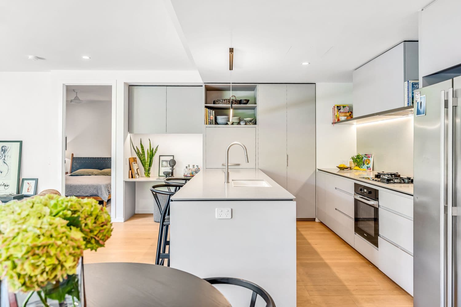 20 Castlebar Street, Kangaroo Point QLD 4169, Kangaroo Point - Thumbnail 3