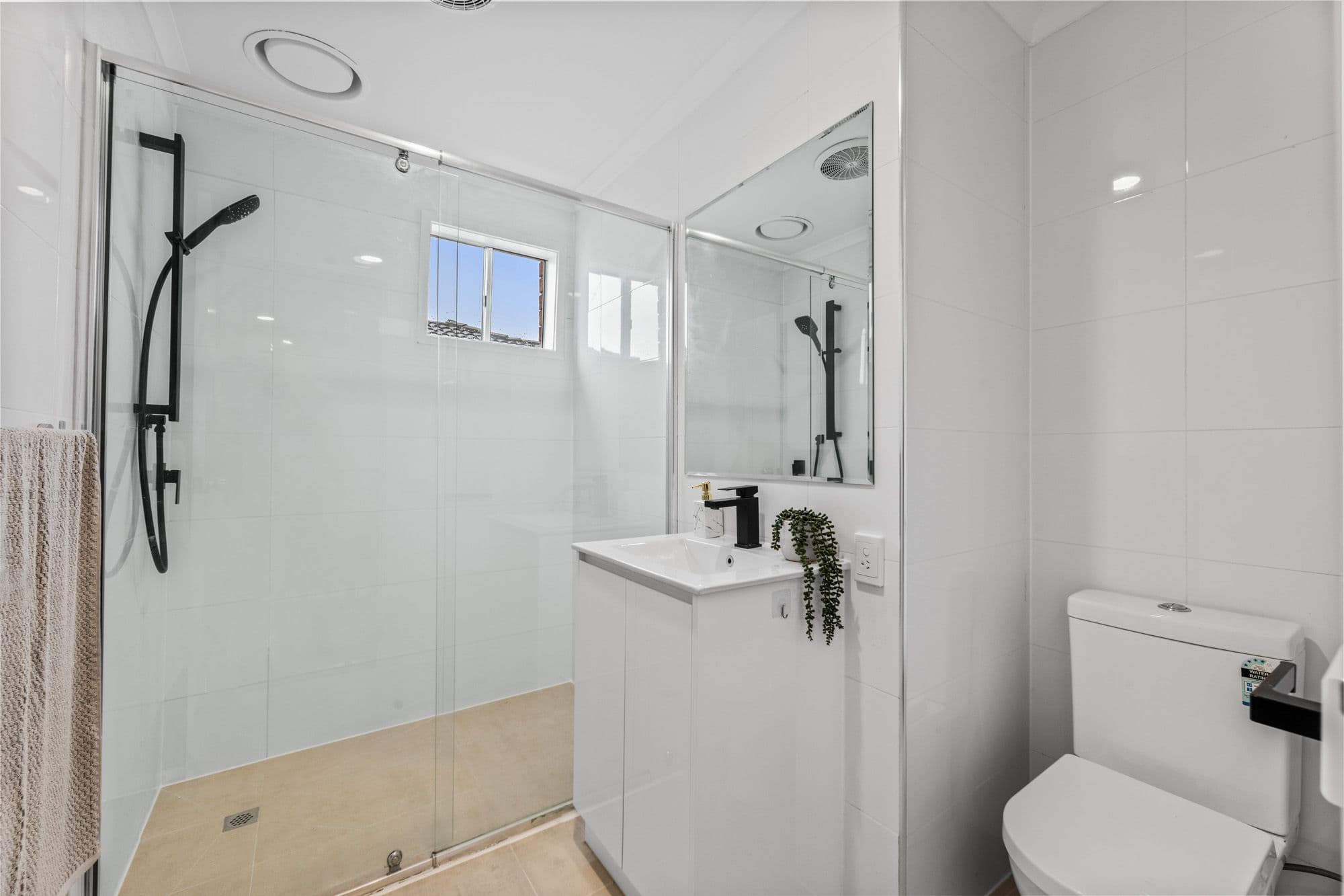 6 Illawarra Close, Chadstone VIC 3148, Chadstone - Thumbnail 8