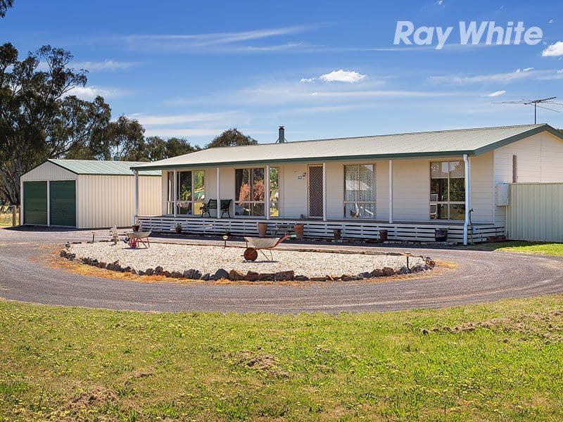 1 Albert Road, CHILTERN VIC 3683, Chiltern - Image 1