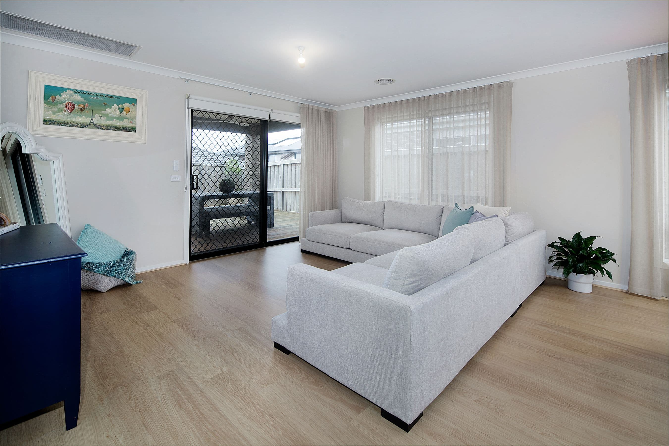 29 Ranger Street, Clyde North VIC 3978, Clyde North - Thumbnail 2