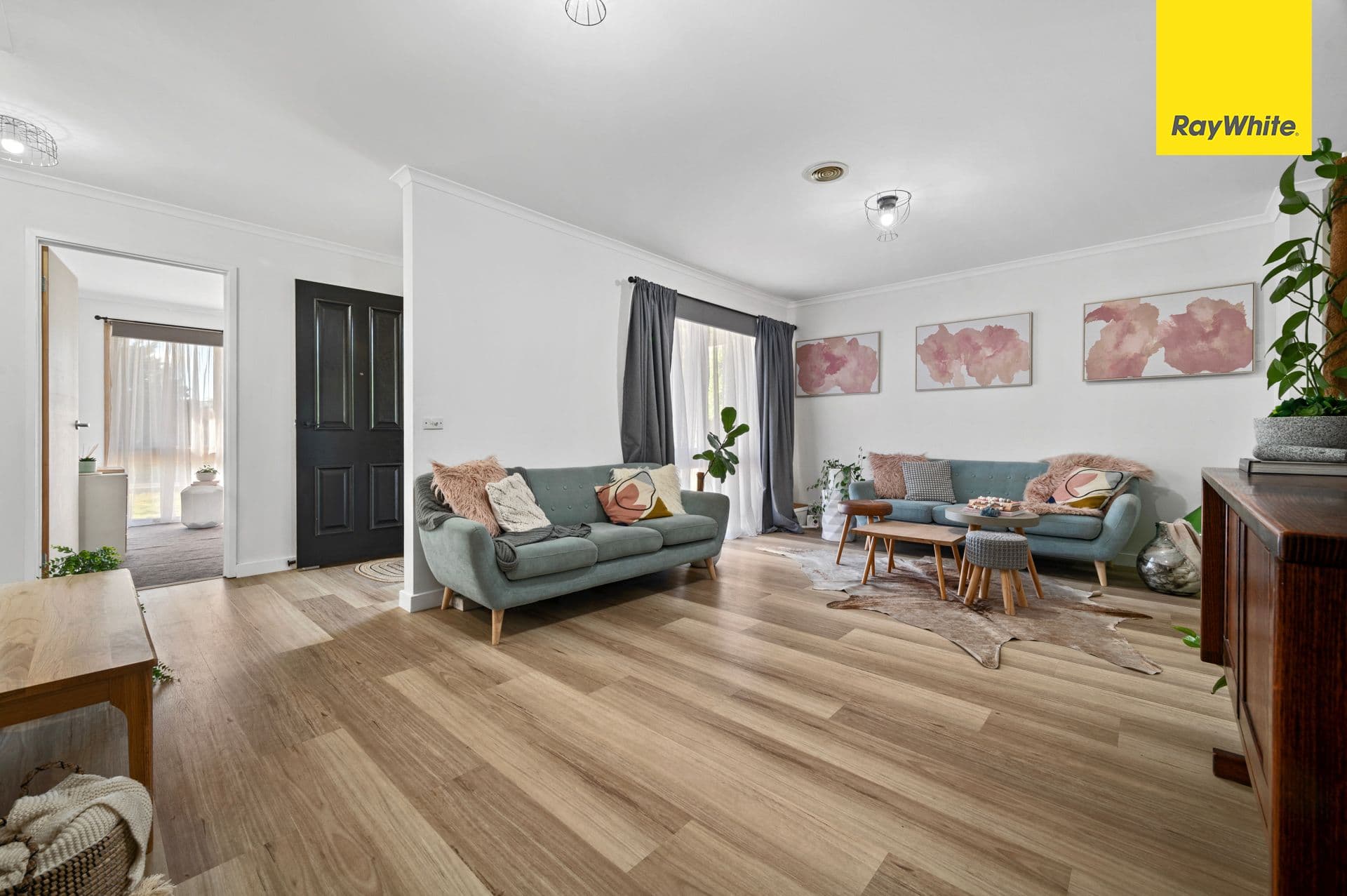 14 Mark Place, Melton West VIC 3337, Melton West - Thumbnail 4
