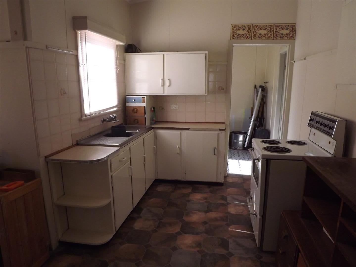 36 Victoria Street, PARKES NSW 2870, Parkes - Thumbnail 3