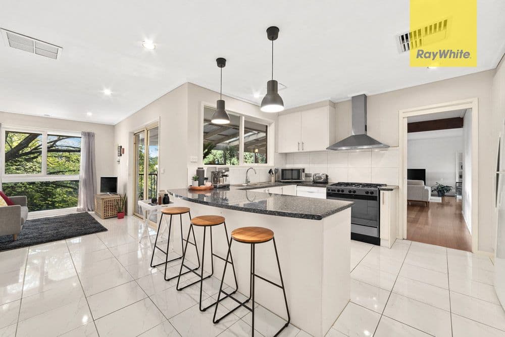 14 Ross Avenue, The Basin VIC 3154, The Basin - Thumbnail 2