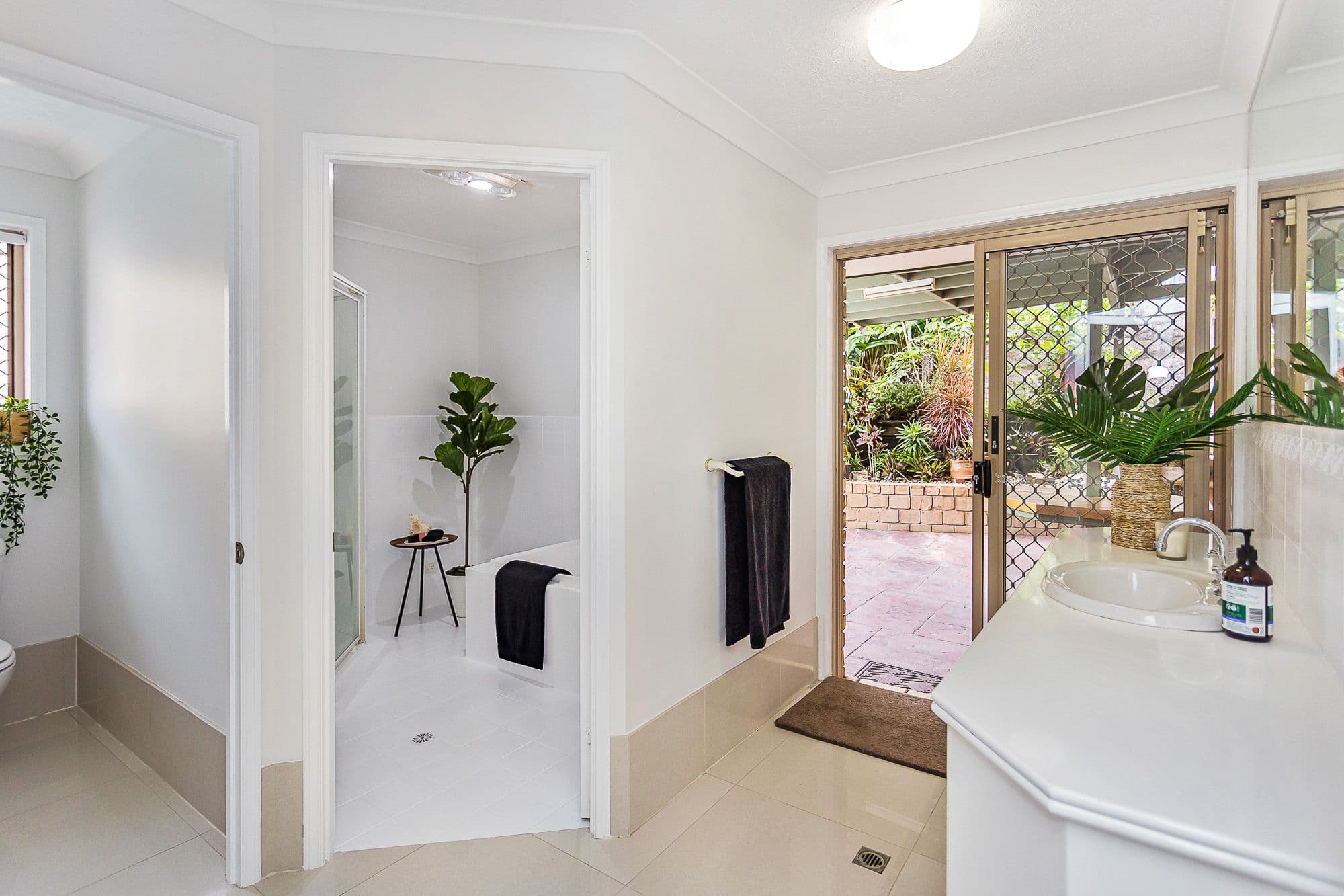 5 Beaufort Court, Highland Park QLD 4211, Highland Park - Thumbnail 8