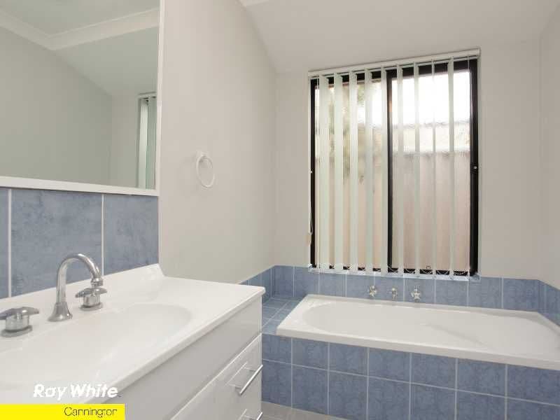 11 Herndon Close, CANNINGTON WA 6107, Cannington - Thumbnail 2